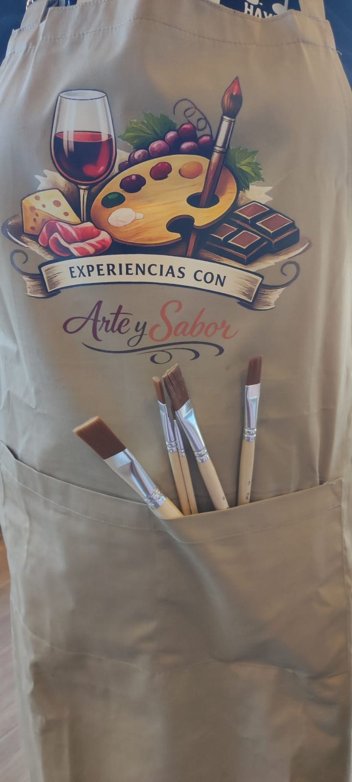 Pintura & vino con jamón, queso y chocolate — foto 4